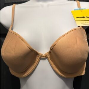 Wonderbra Women's Soft Beige Underwire Bra size size 38C